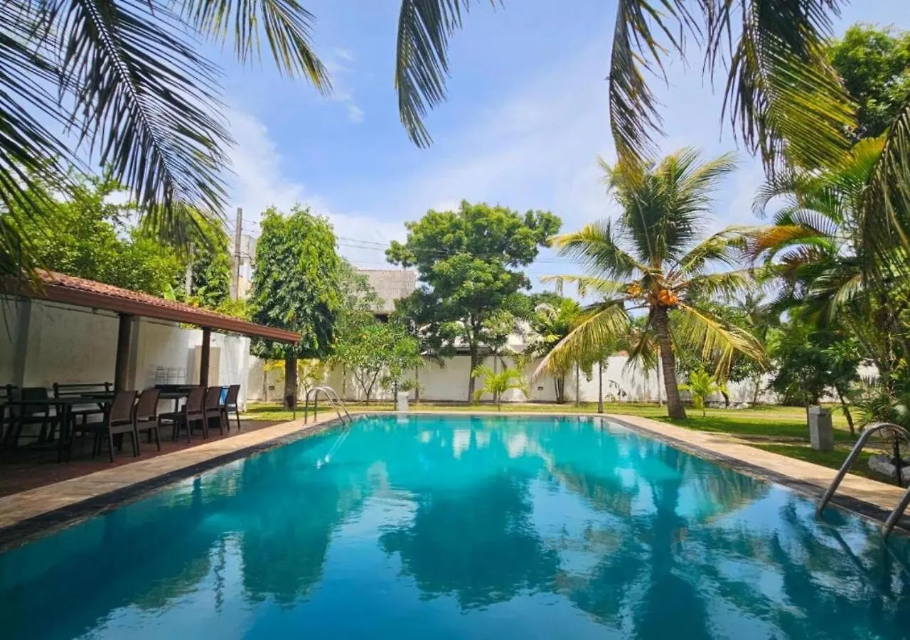 Green Village Negombo Guest house