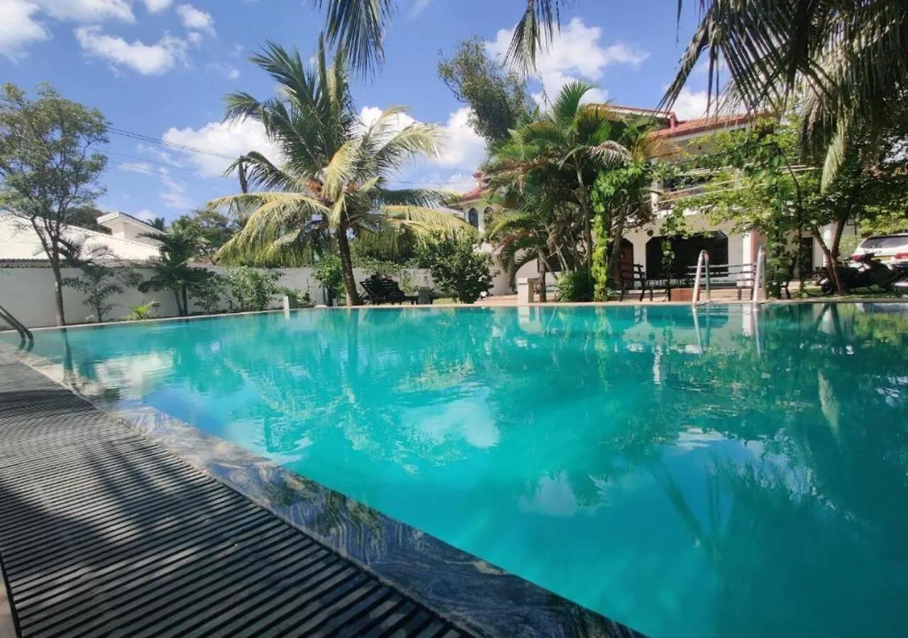 Green Village Negombo Guest house