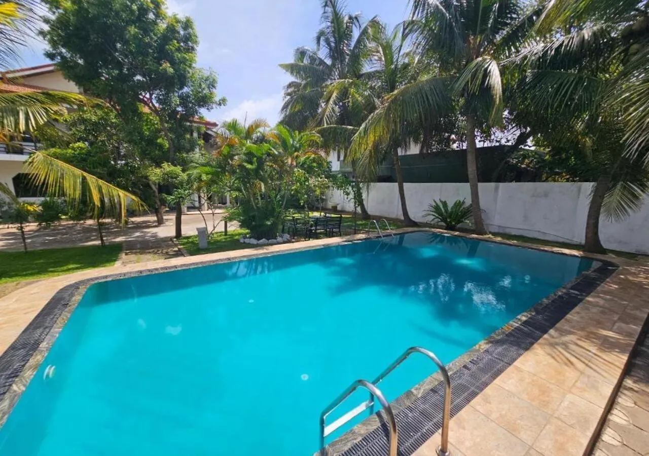 Green Village Negombo Guest house