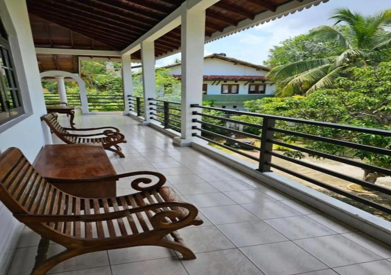 Green Village Negombo Guest house